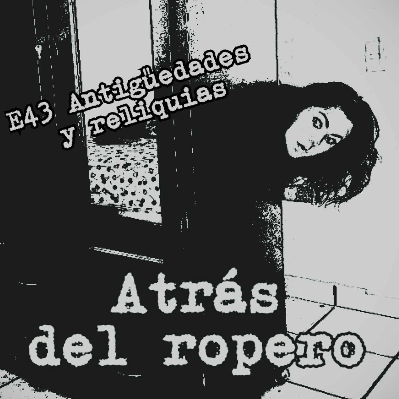 Atrás del ropero