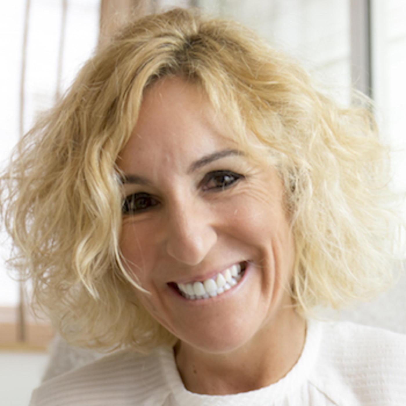 May Morón- Coaching nutricional-emocional-hábitos