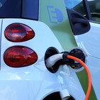 ¿Coche convencional o eléctrico? / UMH Sapiens x 24