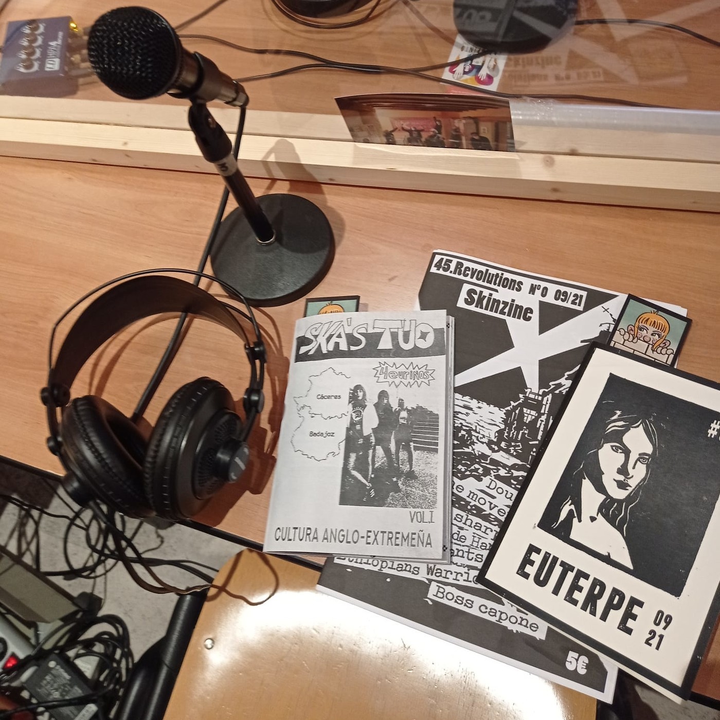 Ovejas Negrax/ 45 Revolutions, Euterpe & Ska's Tuo (Fanzines) / 233 episode artwork