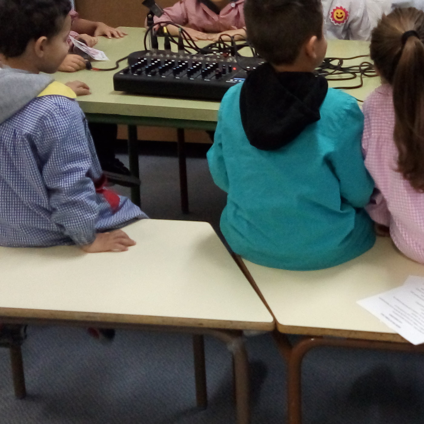 JzRADIO (PROYECTO DE RADIO ESCOLAR