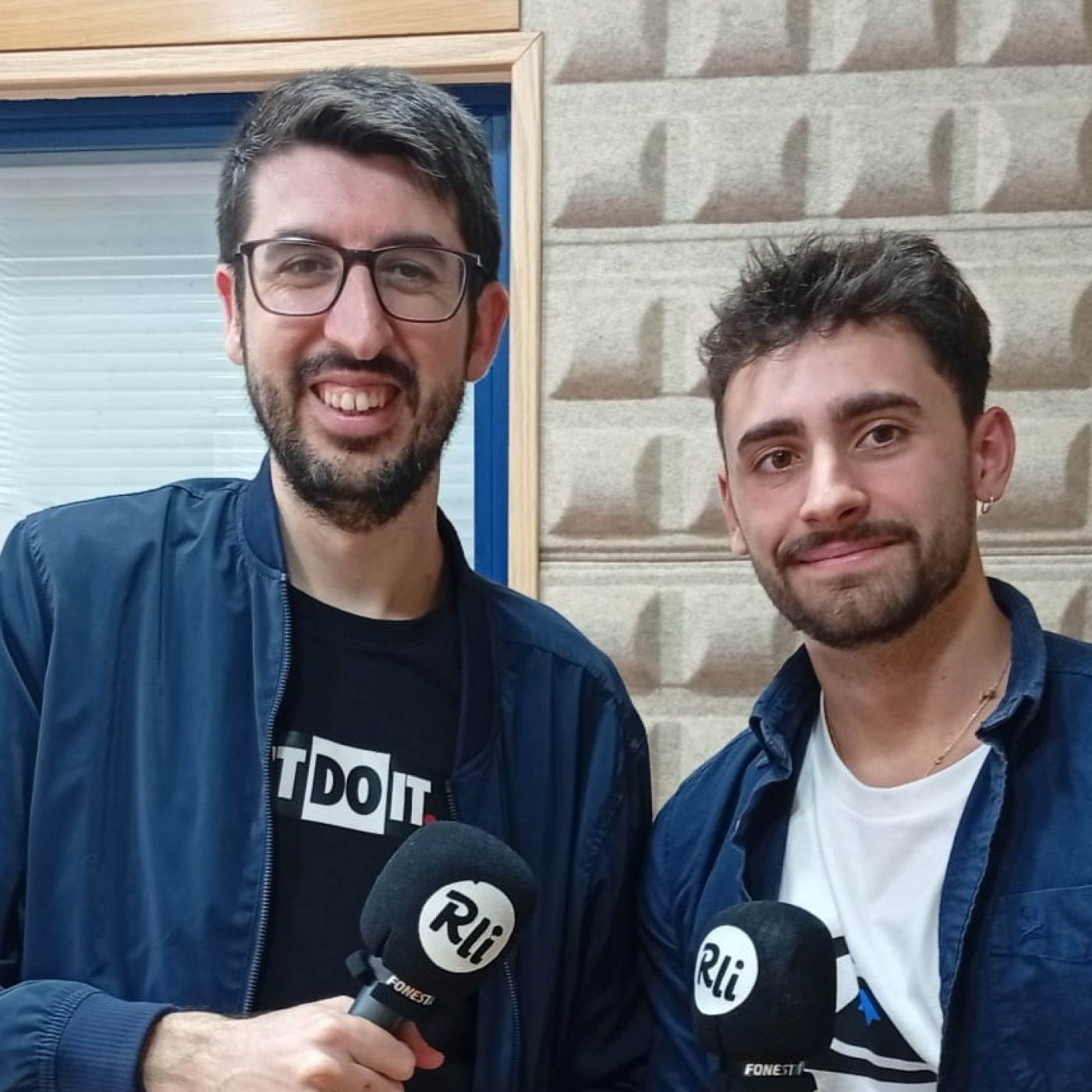 UN MERO ESPECTADOR 04 JUNIO 2026 — Podcast Radio la Isla cover