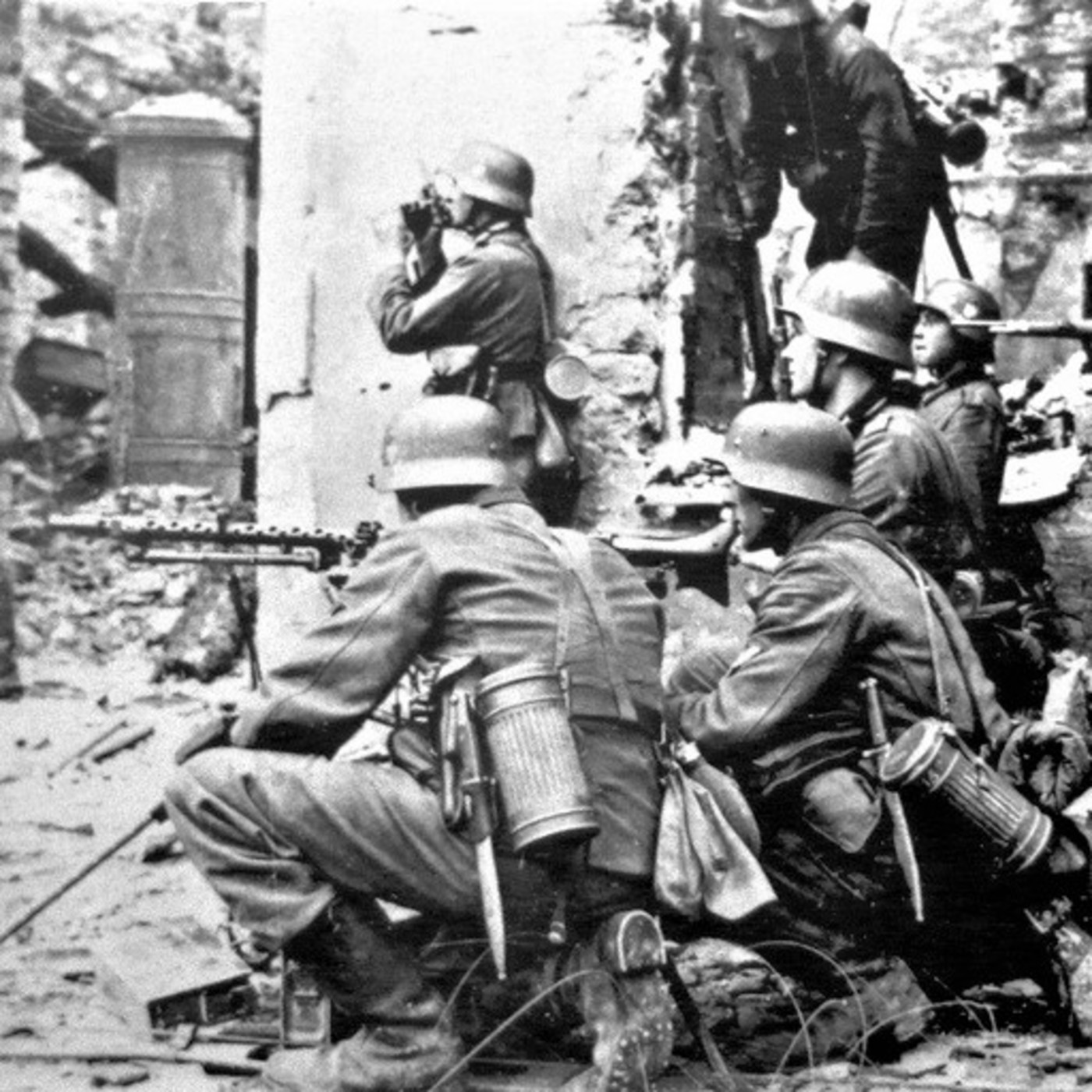 El Siglo de las Guerras: Hitler se Dirige al Este #historia #documental #SegundaGuerraMundial #podcast episode artwork
