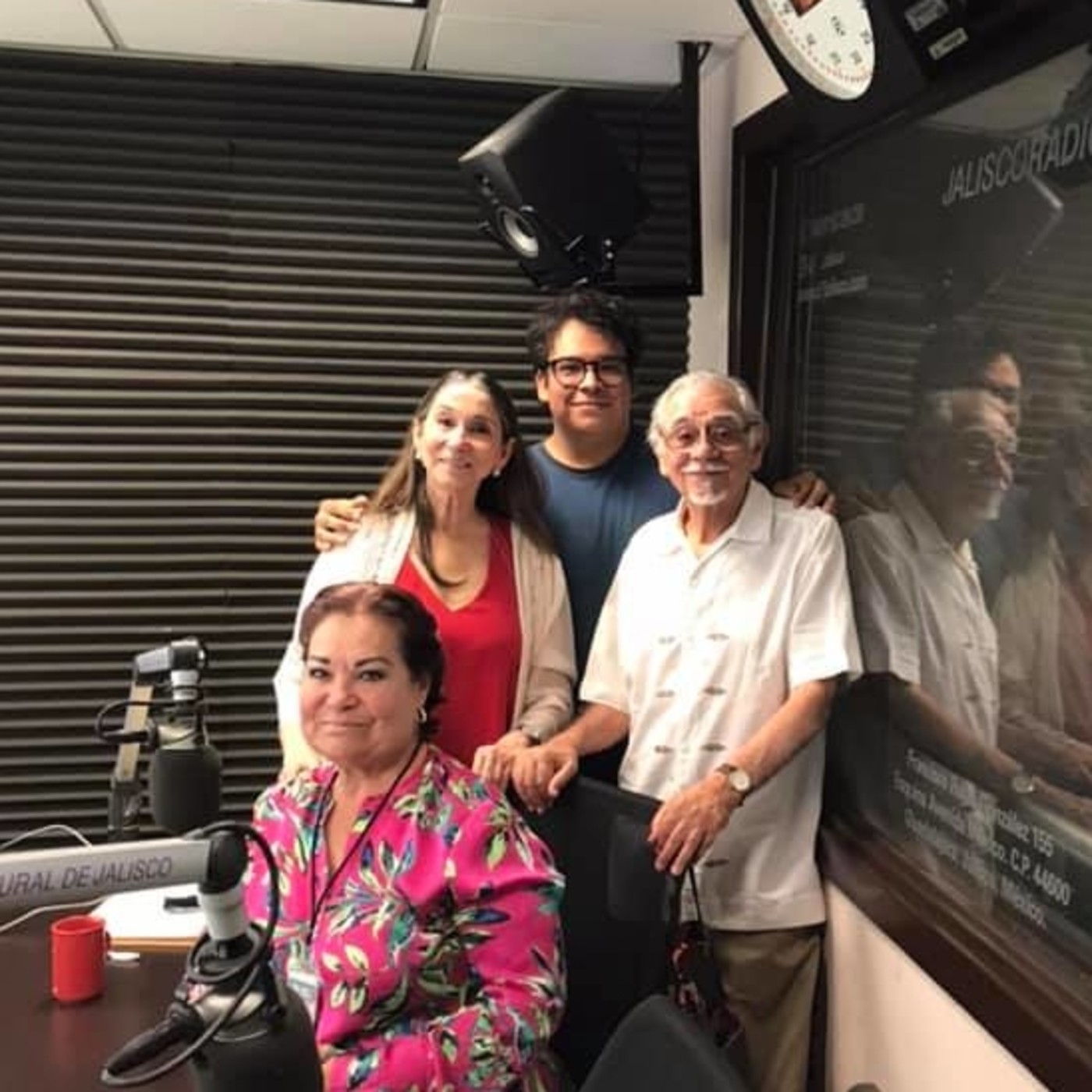 A las 9 con Usted... con Yolanda Zamora