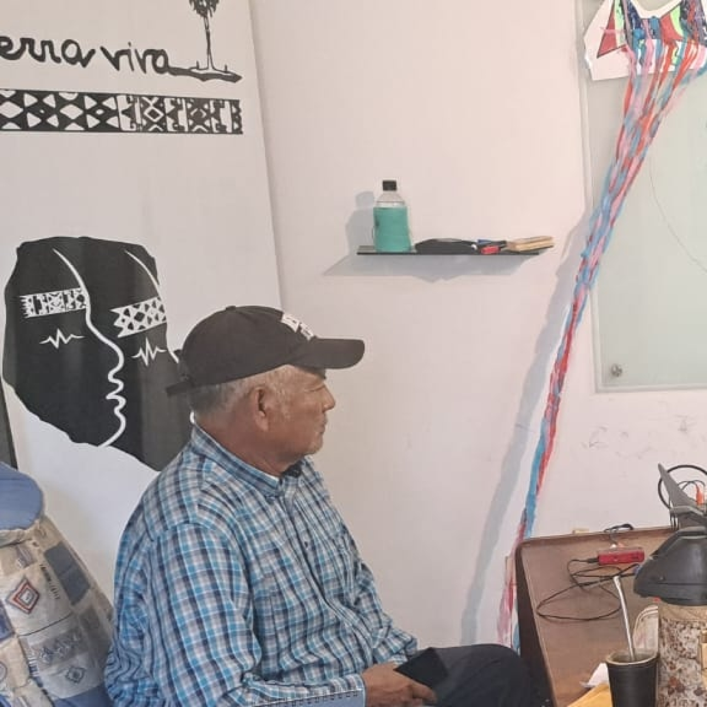 DEVUELVAN NUESTRA TIERRA