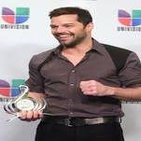 RICKY MARTIN junto a PITBULL --- Mr Put It Down
