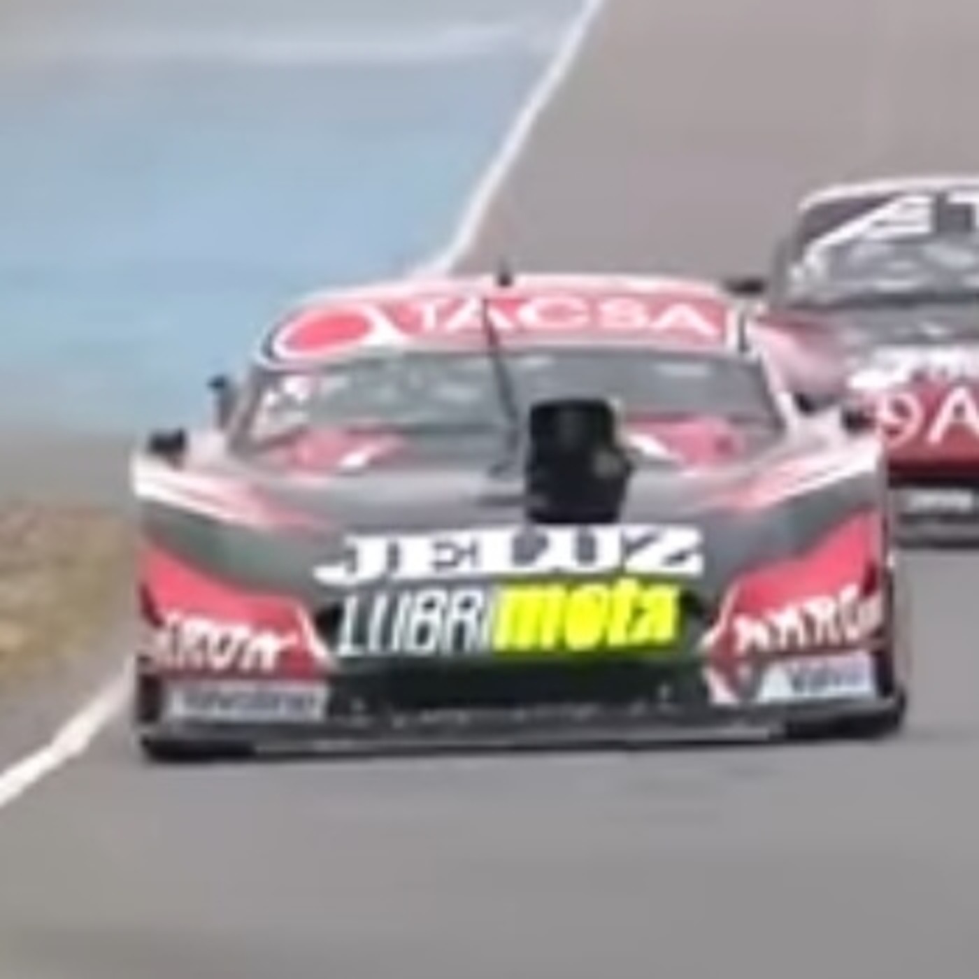 EN CARRERA