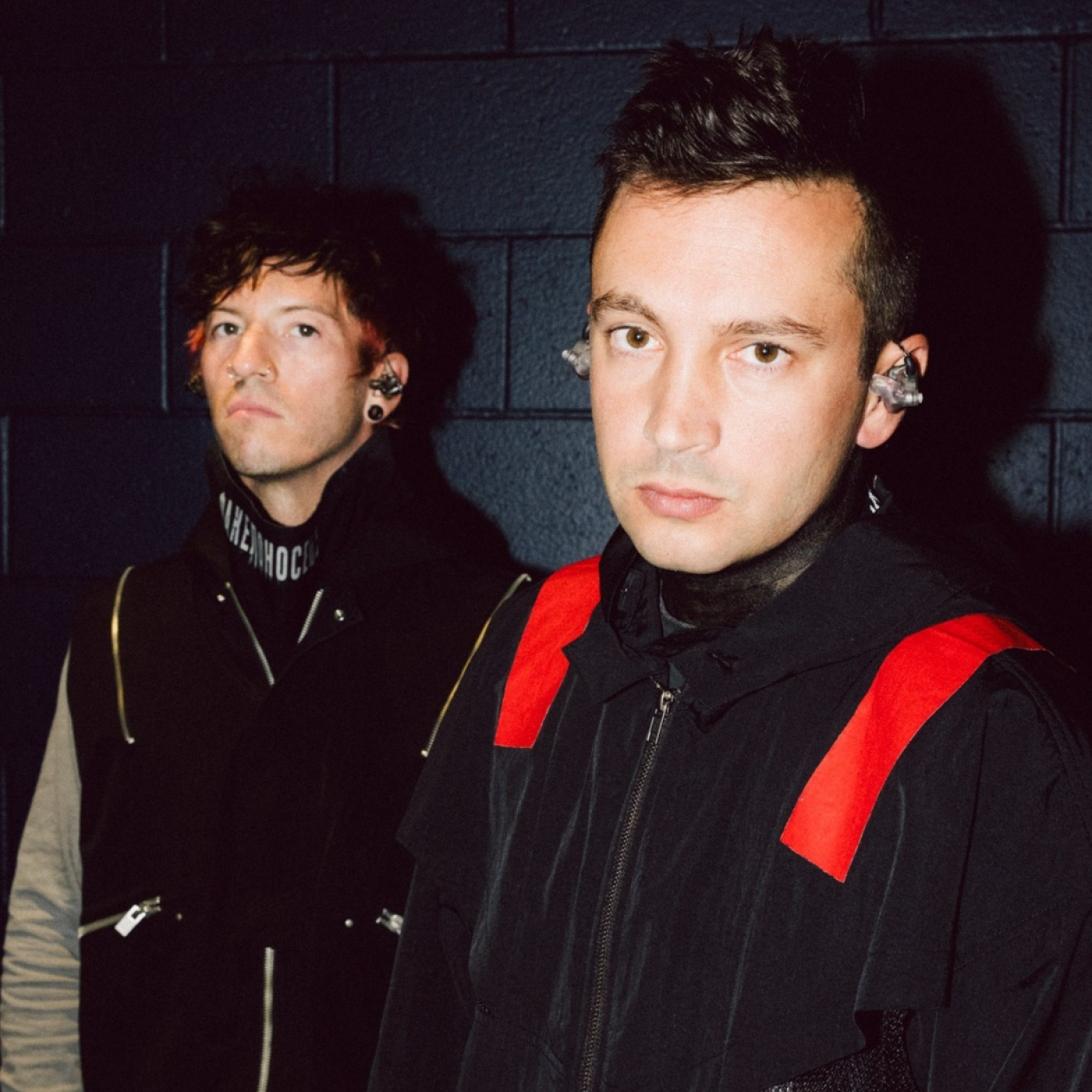 Twenty One Pilots dio el primero de sus dos shows en Buenos Aires. Confirmó su estrecha conexión con su público episode artwork