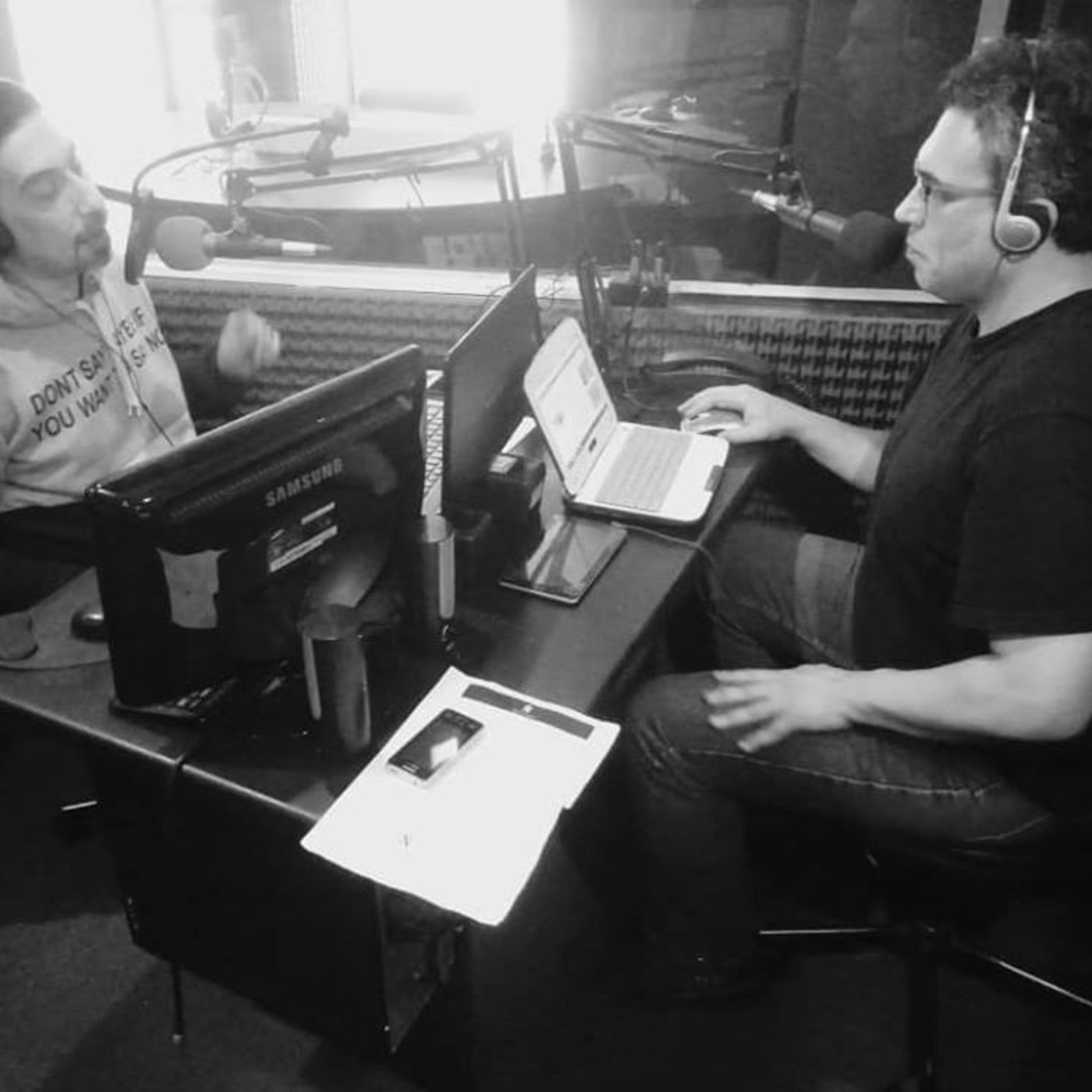 SILENCIO DE RADIO en FM \