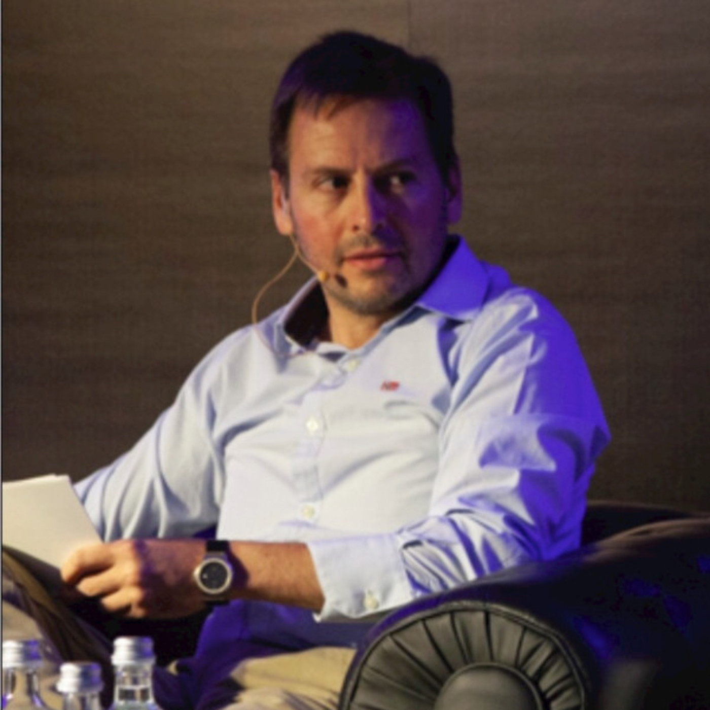 Clasificados, con Jorge Guelbenzu Clasificados, con Jorge Guelbenzu