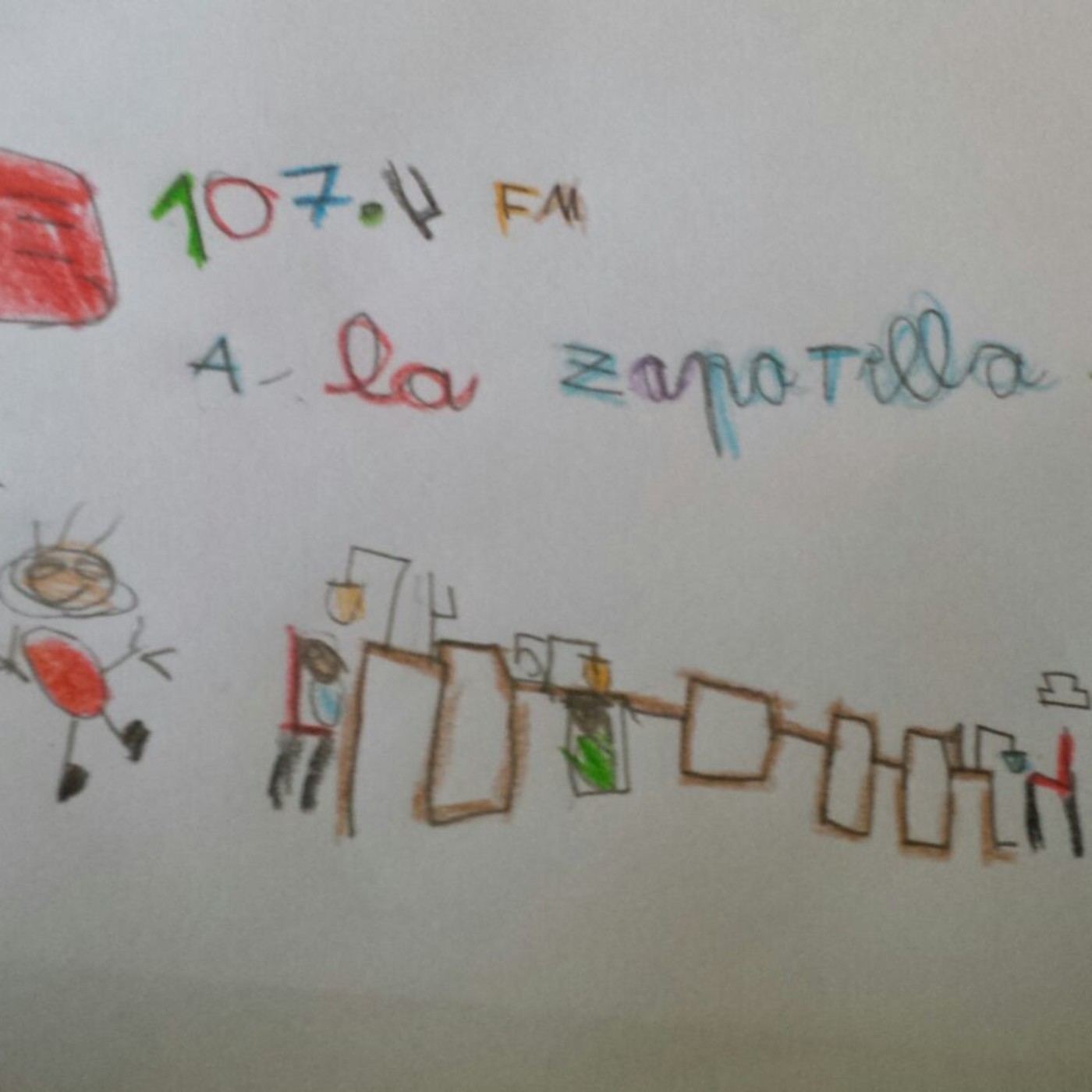 A la zapatilla por detrás