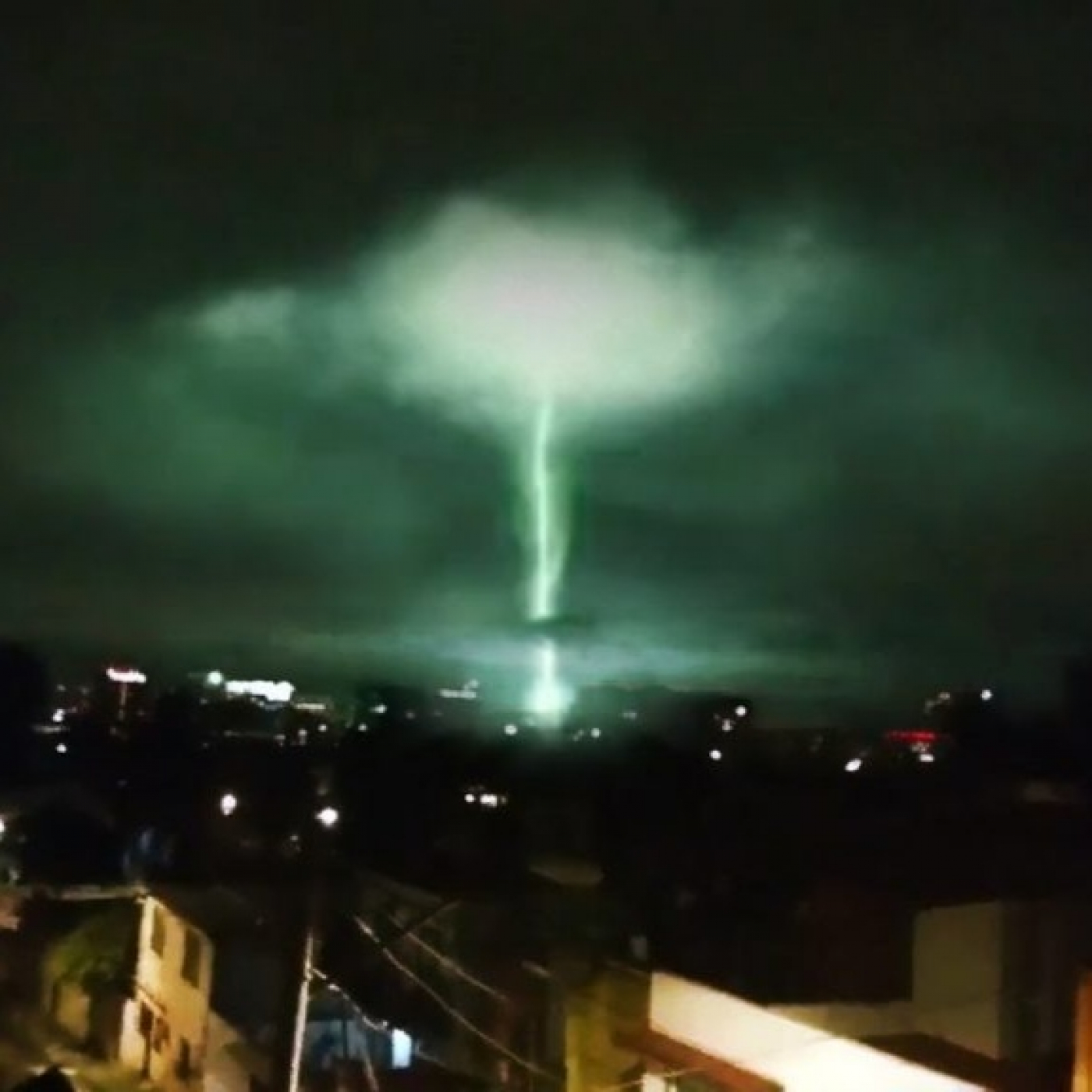 592 - Las luces de terremoto - Episodio exclusivo para mecenas
