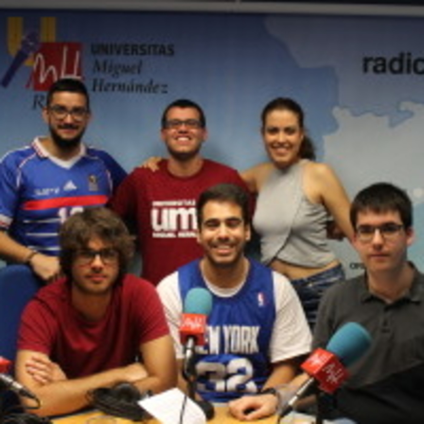 MÁS ALLÁ DEL FUTBOL