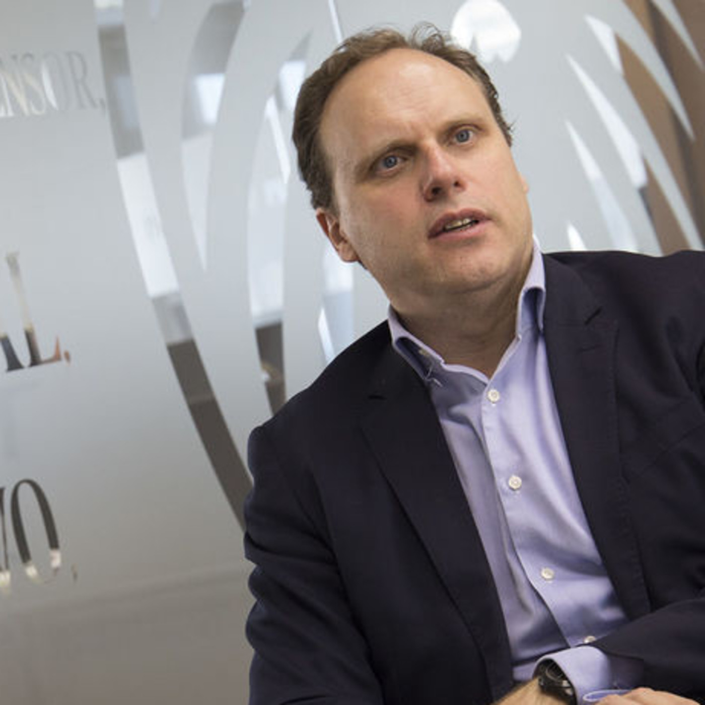 Entrevista Daniel Lacalle: "En dos meses tendremos más de 4 millones y medio de parados" episode artwork