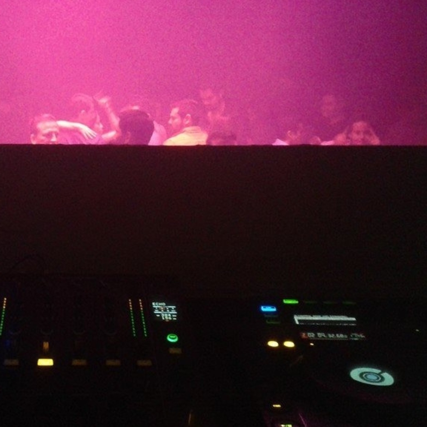 DJ Gerardo Roa