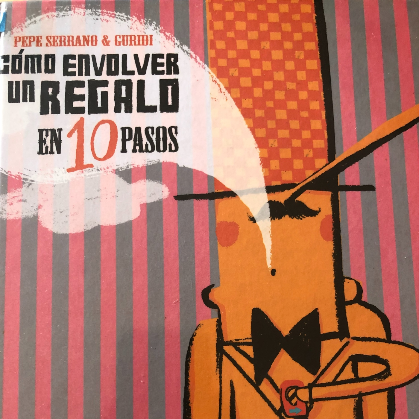 Cómo envolver un regalo en 10 pasos