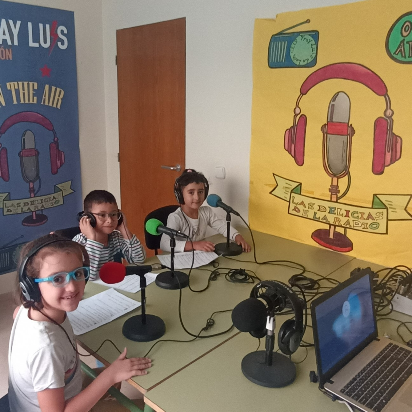 LAS DELICIAS DE LA RADIO