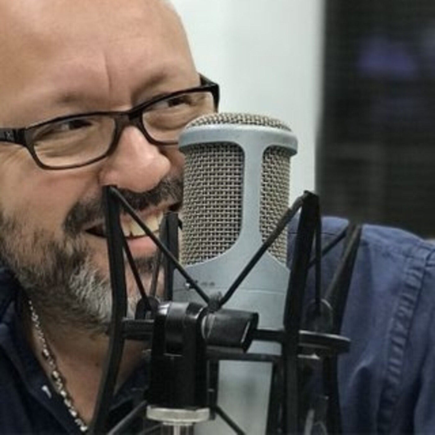 Elvio Saravia