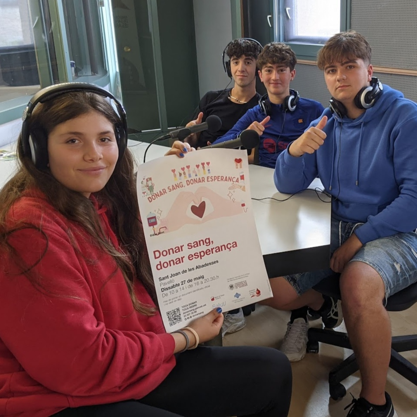 L'alumnat de 3r d'ESO es bolquen amb la campanya de donació de sang episode artwork