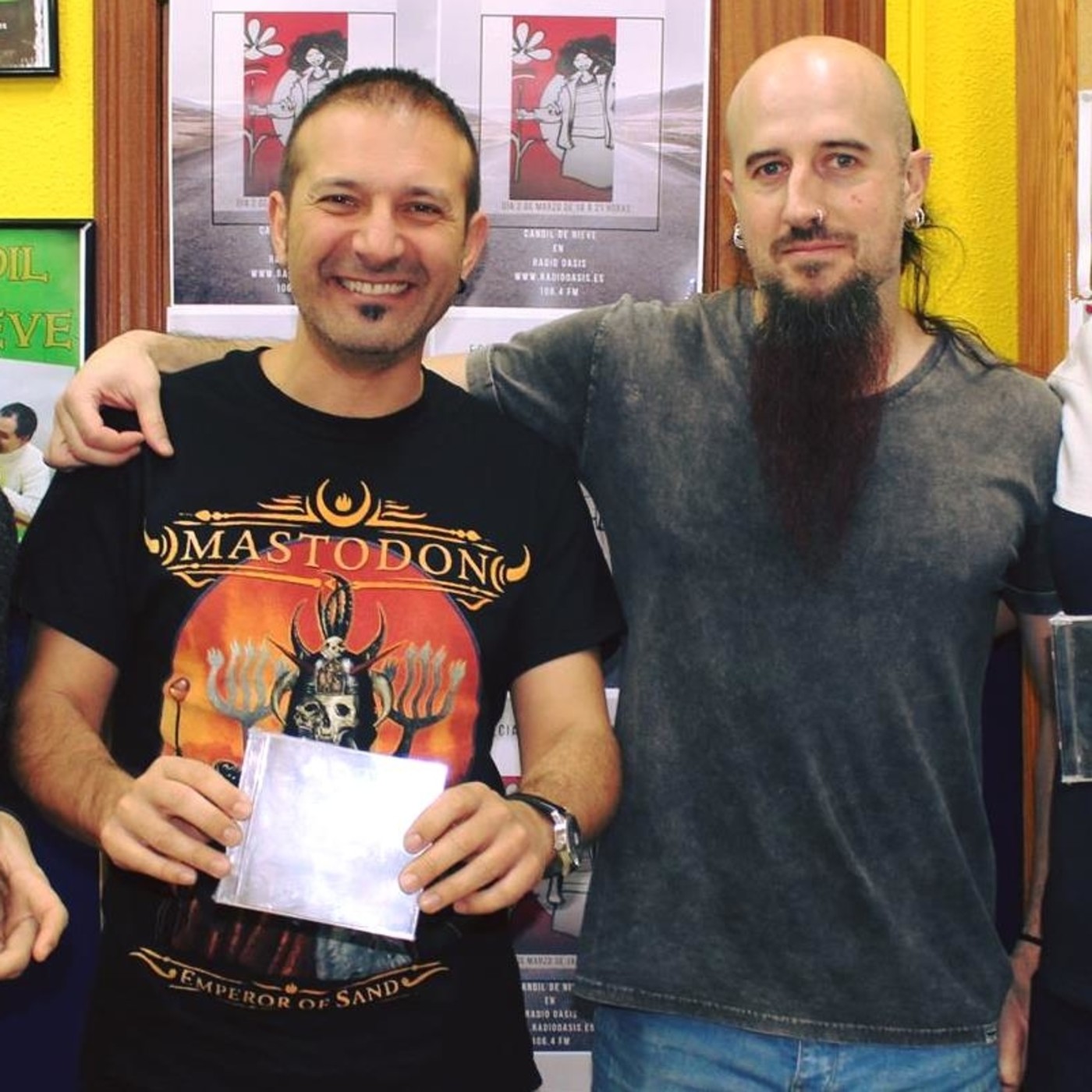 Músicos en el Oasis