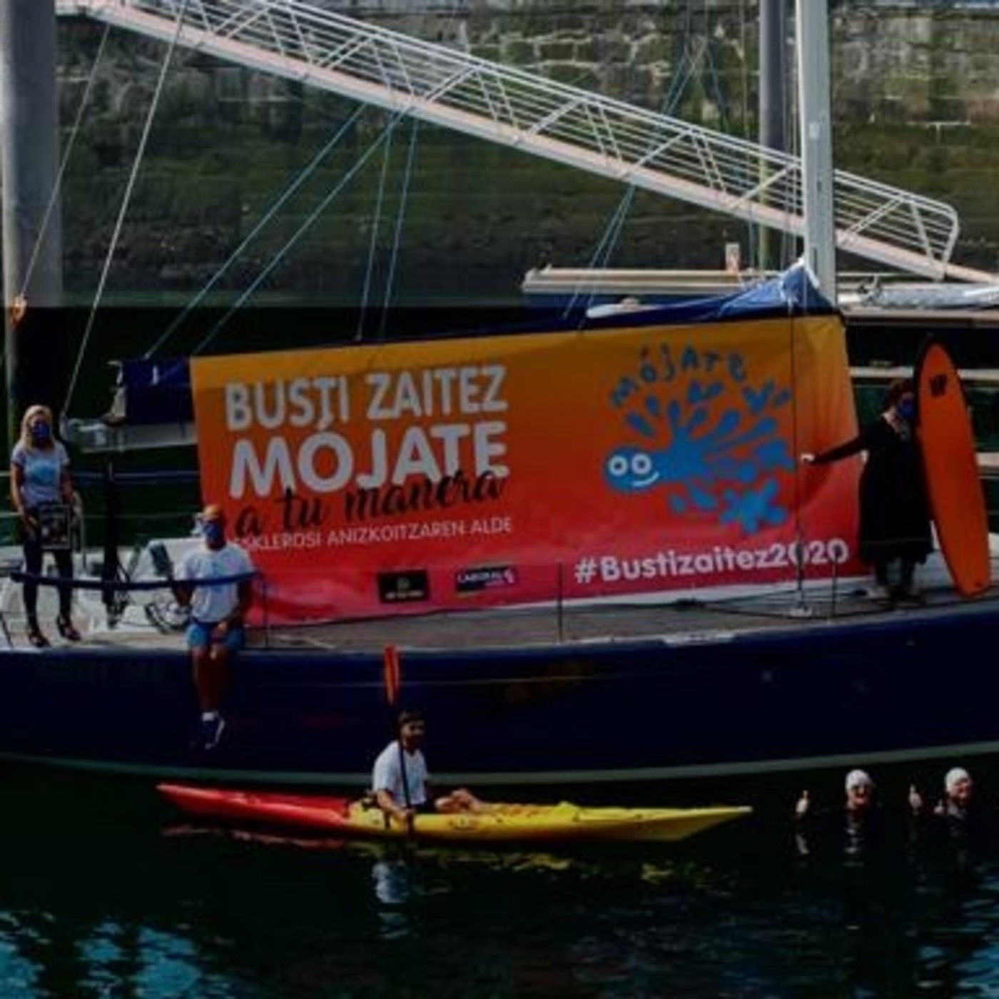 Abierto por vacaciones