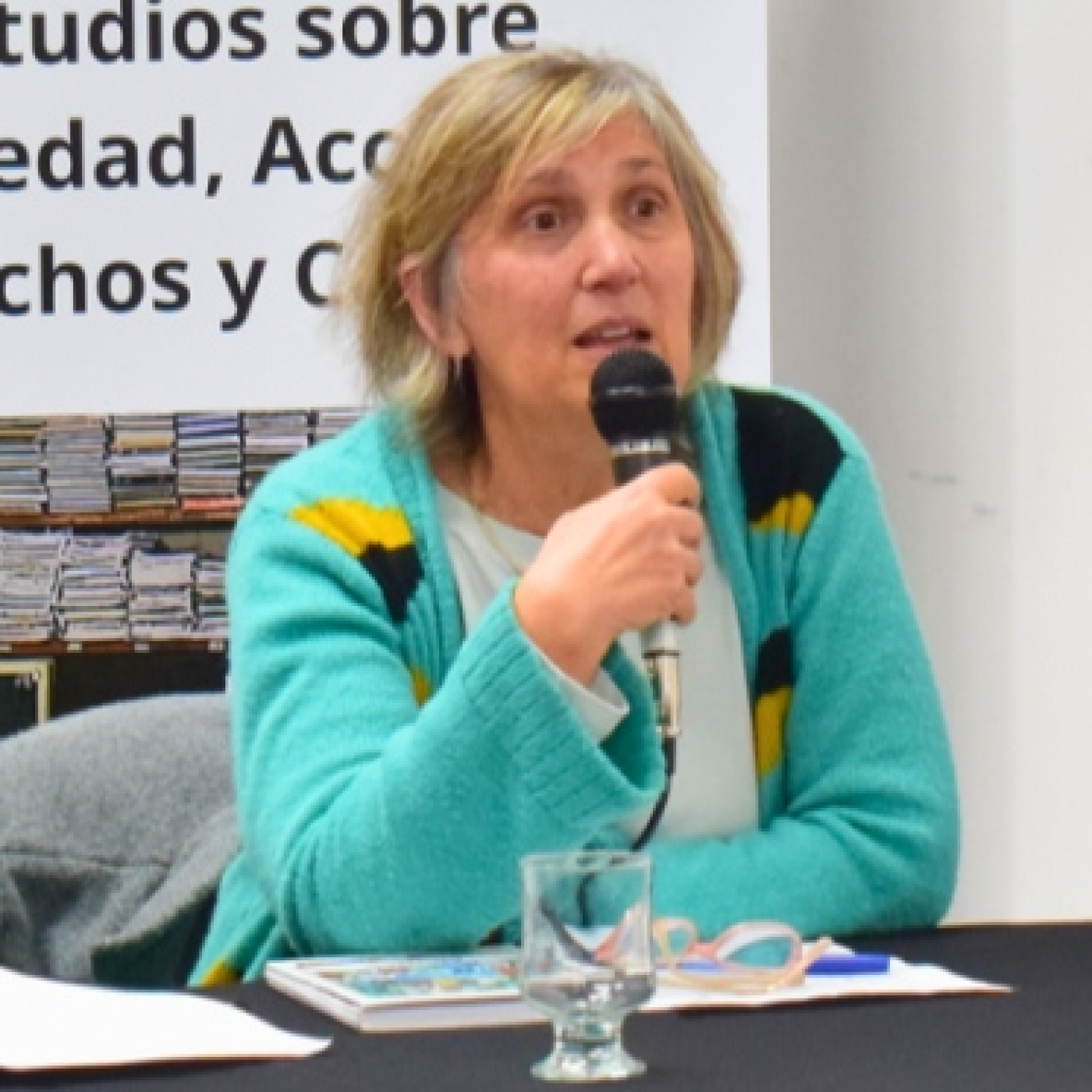 En Avenidas / Analía Umpierrez / Nueva Diplomatura destinada a estudiantes en contextos de encierro episode artwork