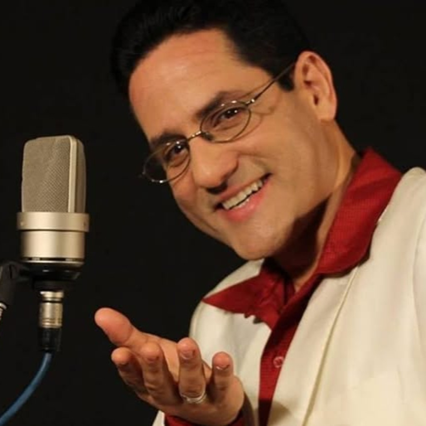 «Veintidós sonetos para no morir»: el nuevo espectáculo de Luis Hidalgo Ramos