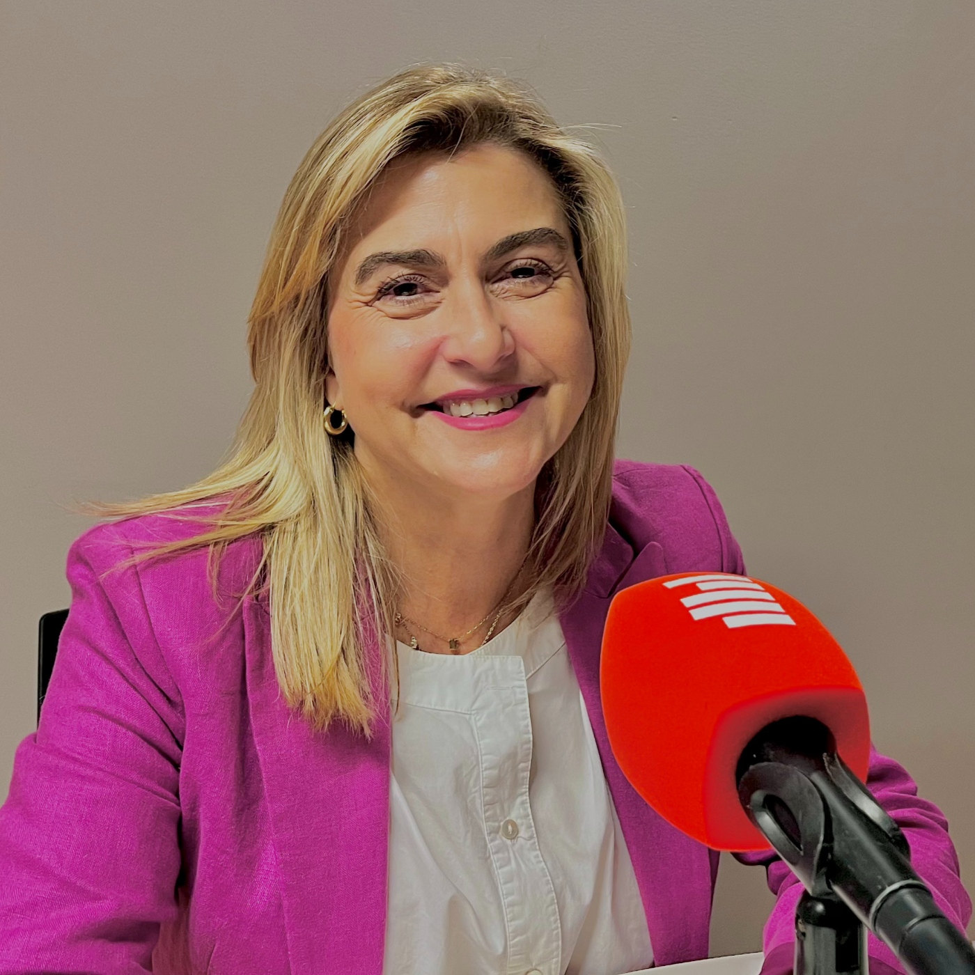 Carmina Fernández, portavoz del Grupo Parlamentario Socialista en la Asamblea Regional de Murcia episode artwork