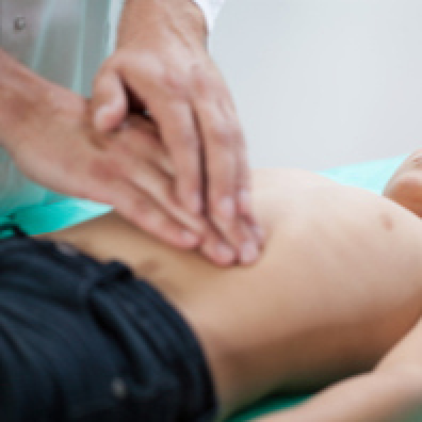 ¿Dolor de panza en su hijo? No siempre es algo simple