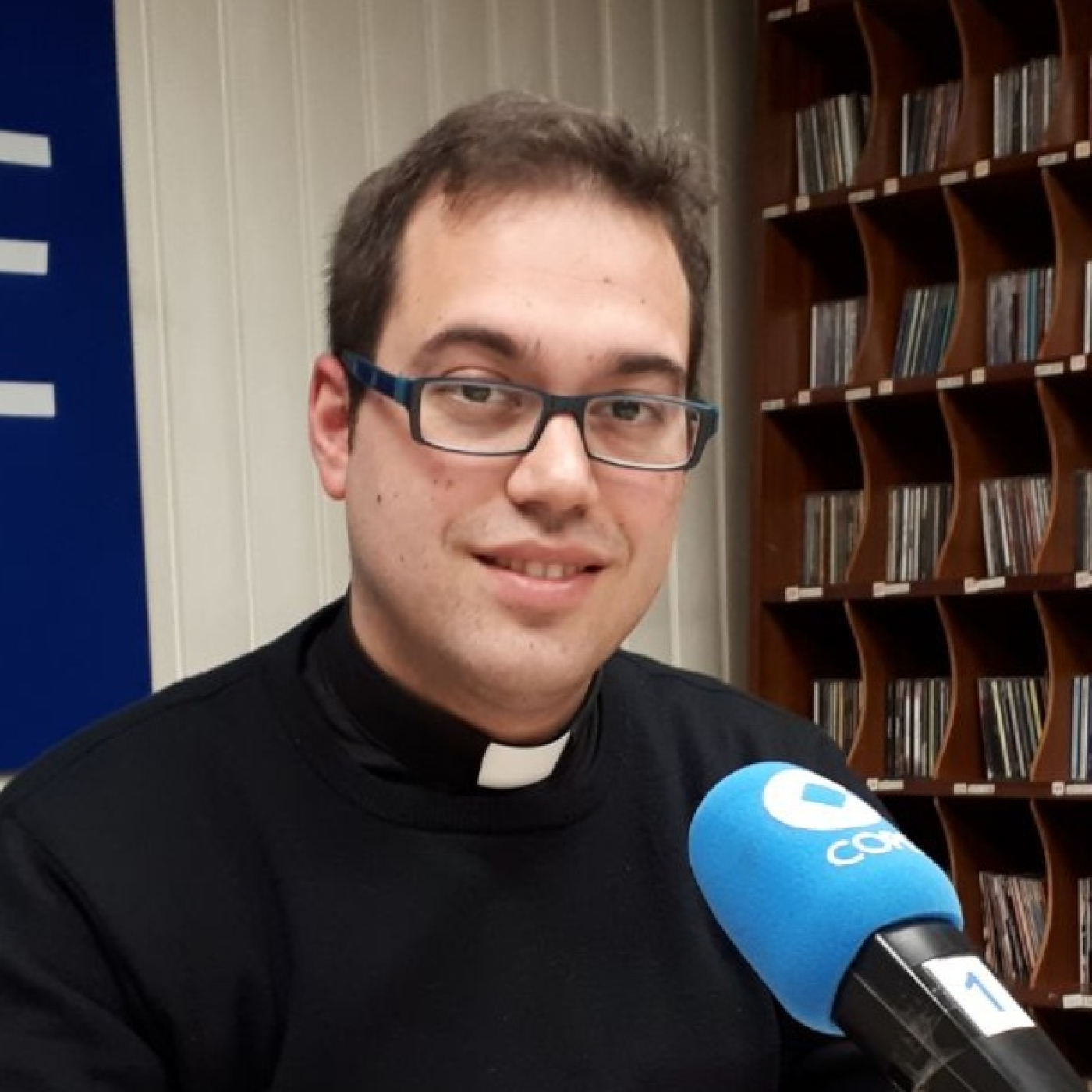 Óscar Fernández: "Vexo un certo despertar no sentimento relixioso da xuventude" episode artwork
