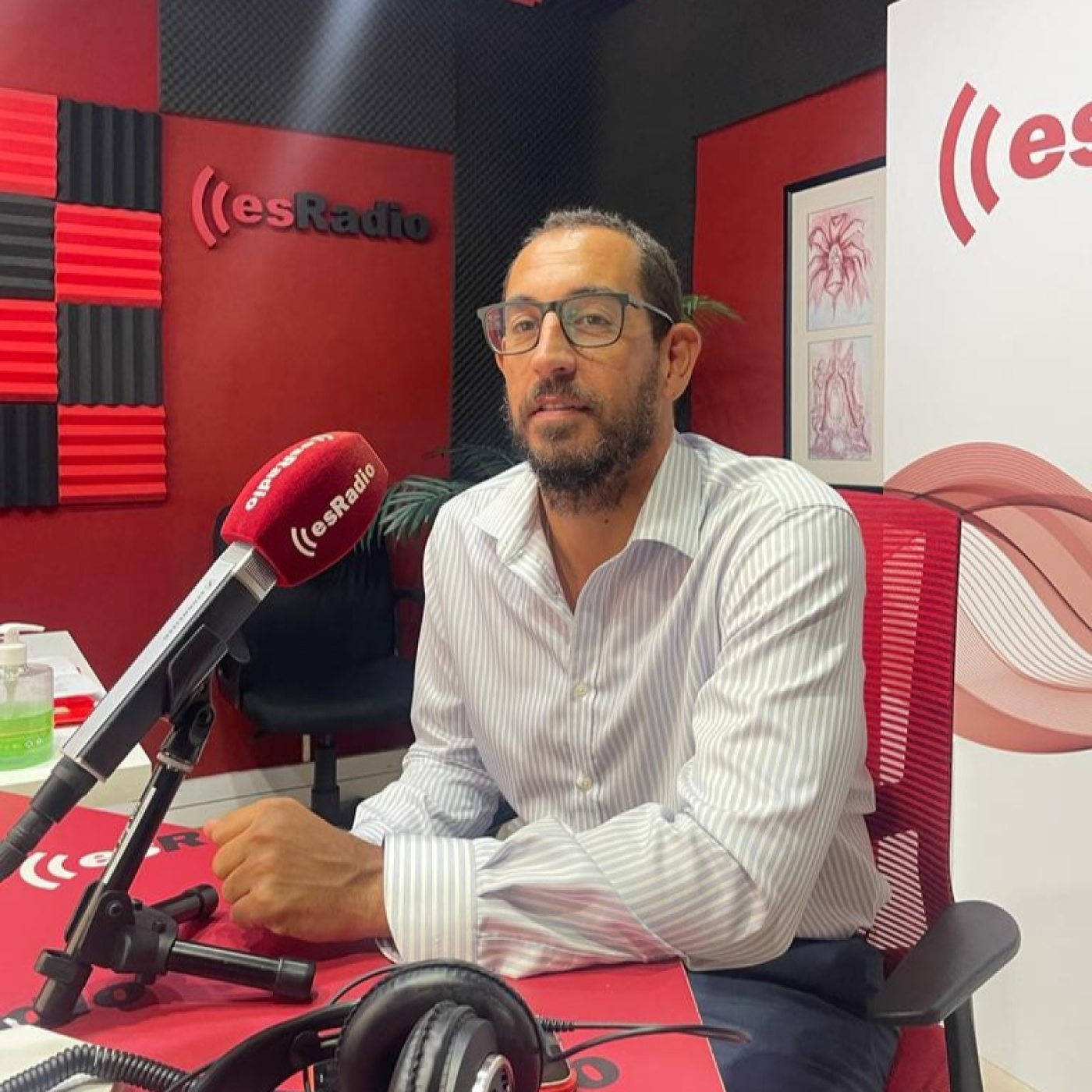 ''Los economistas somos partidarios de que el BCE no suba los tipos. Es arriesgado para la economía''. episode artwork