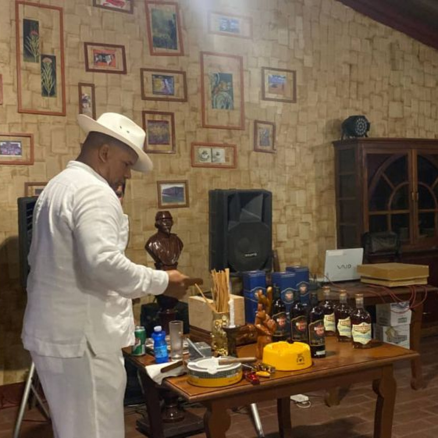 Promueven en la ciudad de Bayamo la tradición de habano cubano