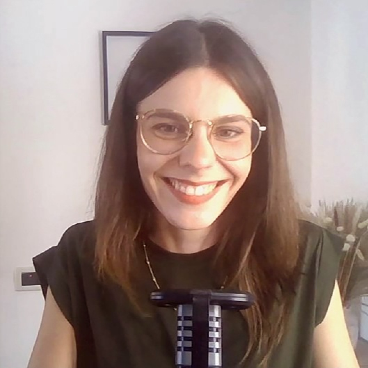 El Recreo Laura Delgado: La Fotógrafa del moño