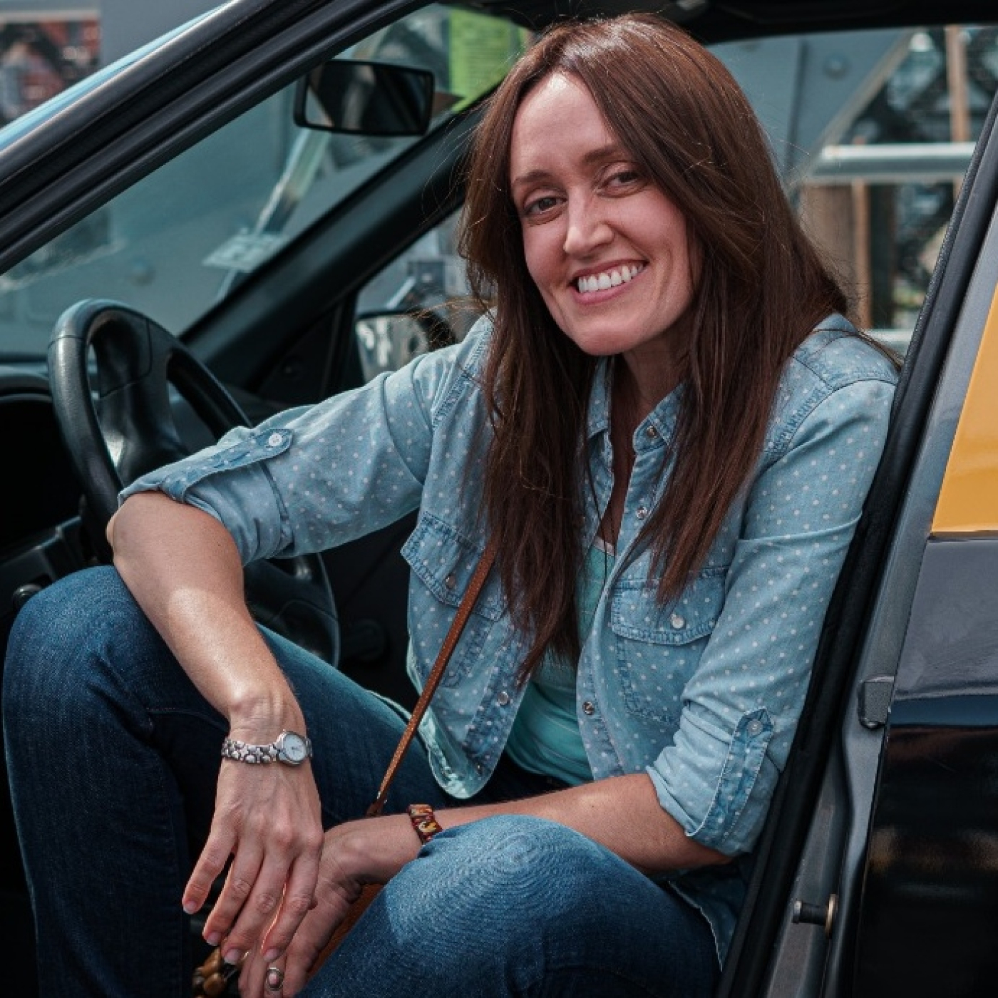 Entrevista a Marina Bellati, brillante protagonista de la película "Adiós Buenos Aires" episode artwork