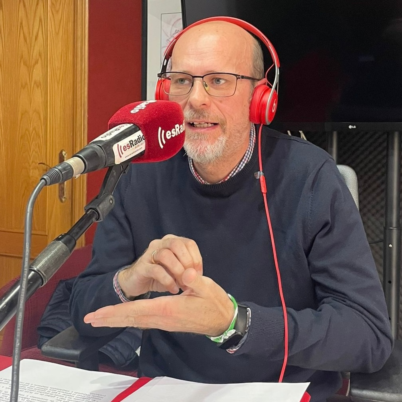 ''Es inconcebible que a final se aproveche para anunciar futuros proyectos y no inaugurar los ya acometidos''. episode artwork