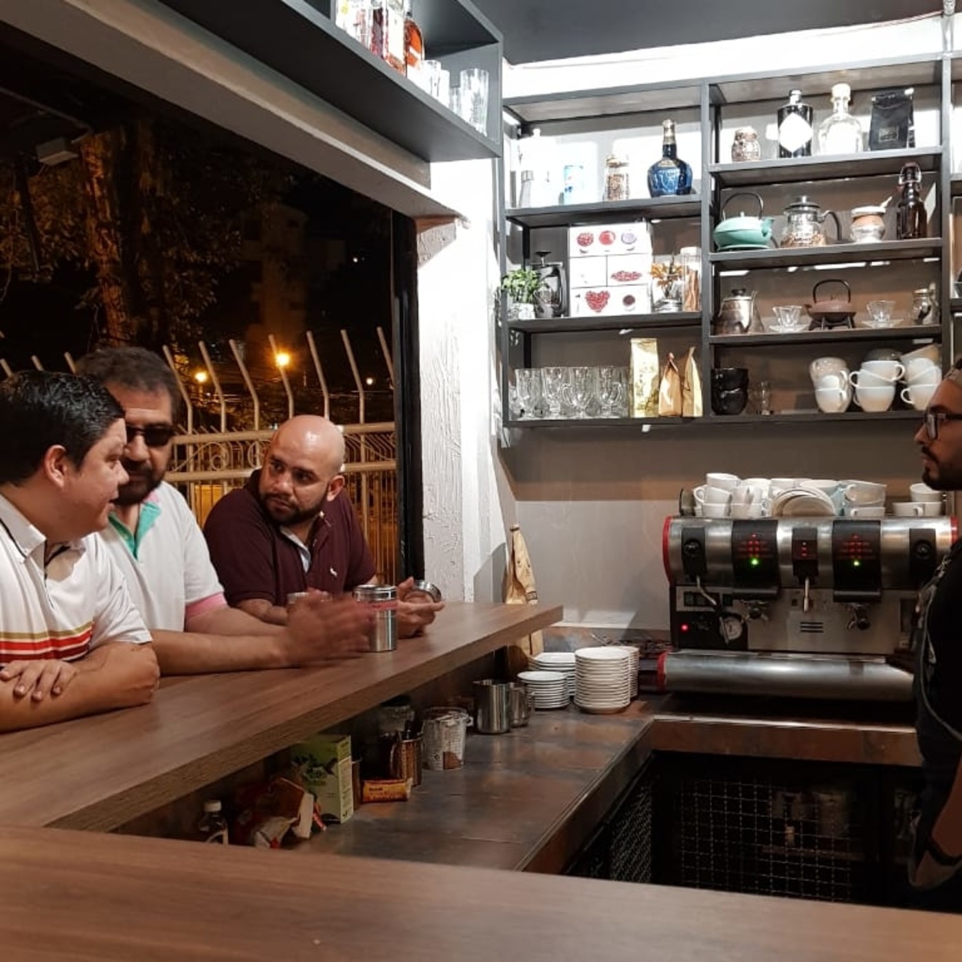 De Vinos por el Mundo con Miguel Ángel Cruañas