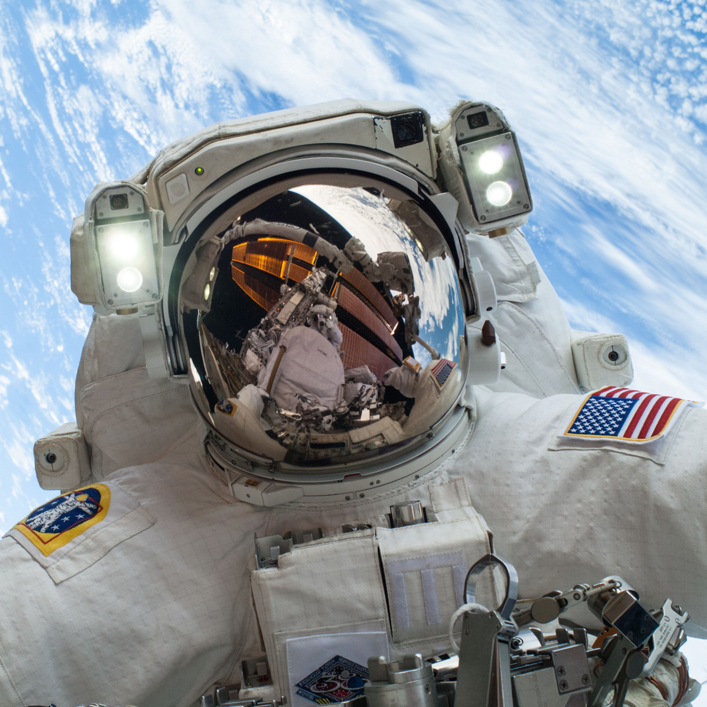 NASA Archivos Desclasificados . Reentrada Letal #documental episode artwork