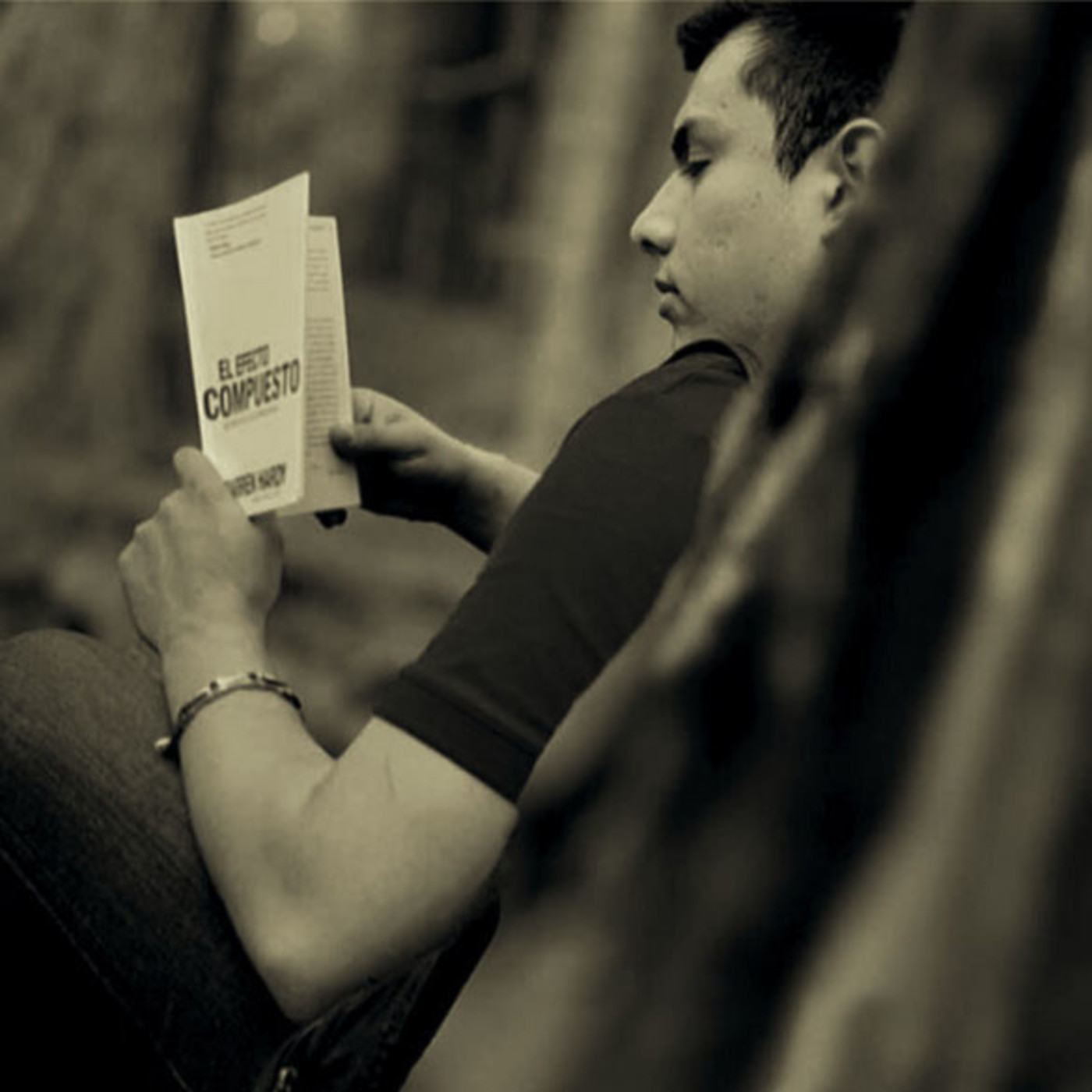 Alex Guarneros