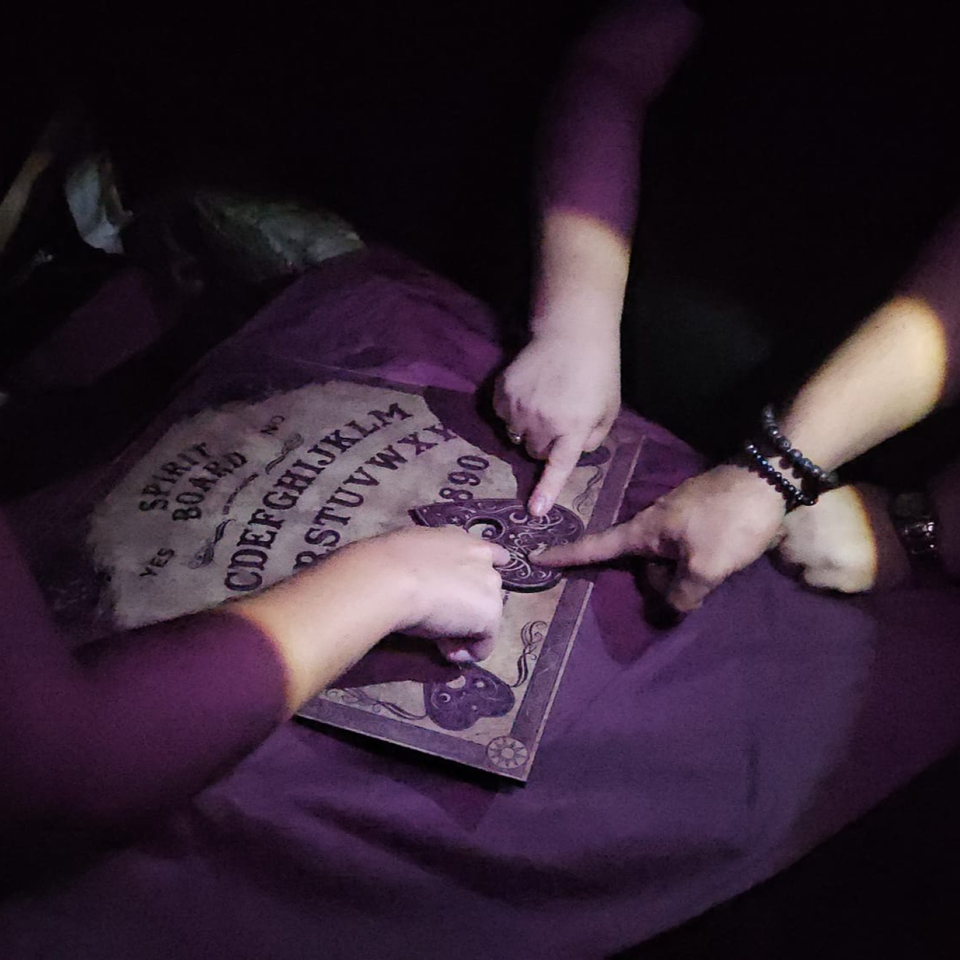 Sesión Ouija en Santa Tecla