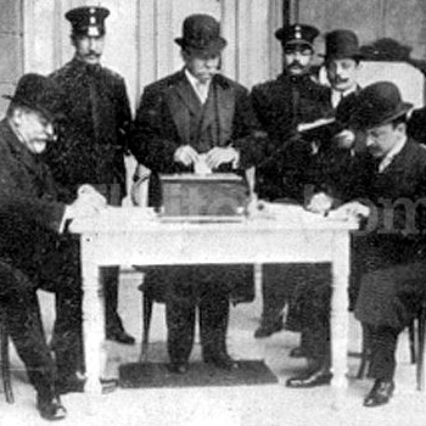 Un punto azul pálido