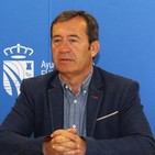 Isidoro Ortega, concejal de Educación. El Ingeniero de la NASA, Alberto Martos, visita el Aula de Astronomía