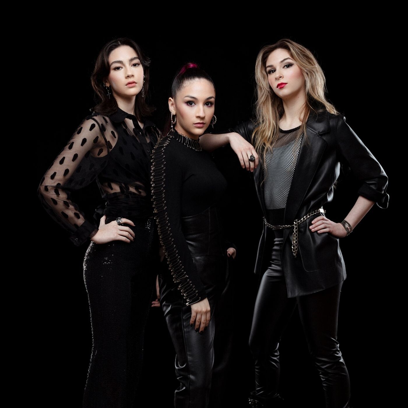 Entrevista con The Warning episode artwork