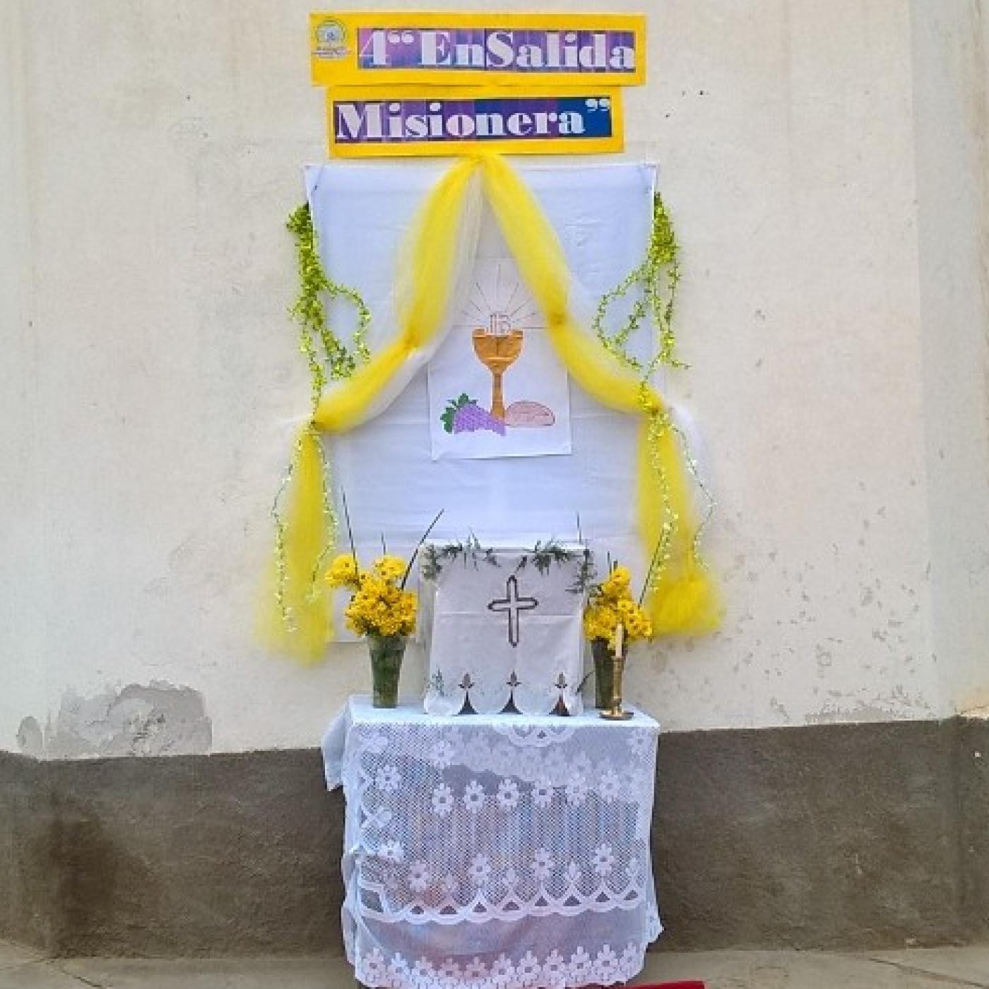 ADORACION EUCARISTICA en Parroquia de Colalao del Valle, 30 de junio 2016