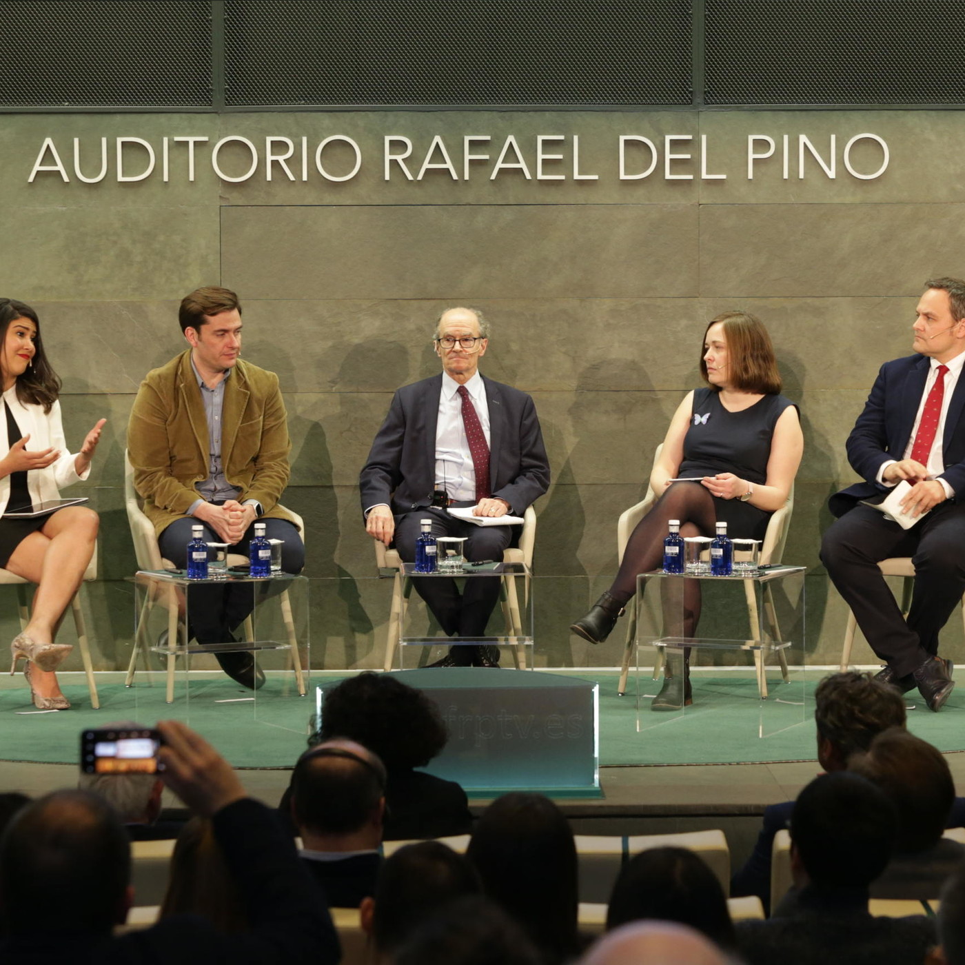 Diálogos y debates Fundación Rafael del Pino