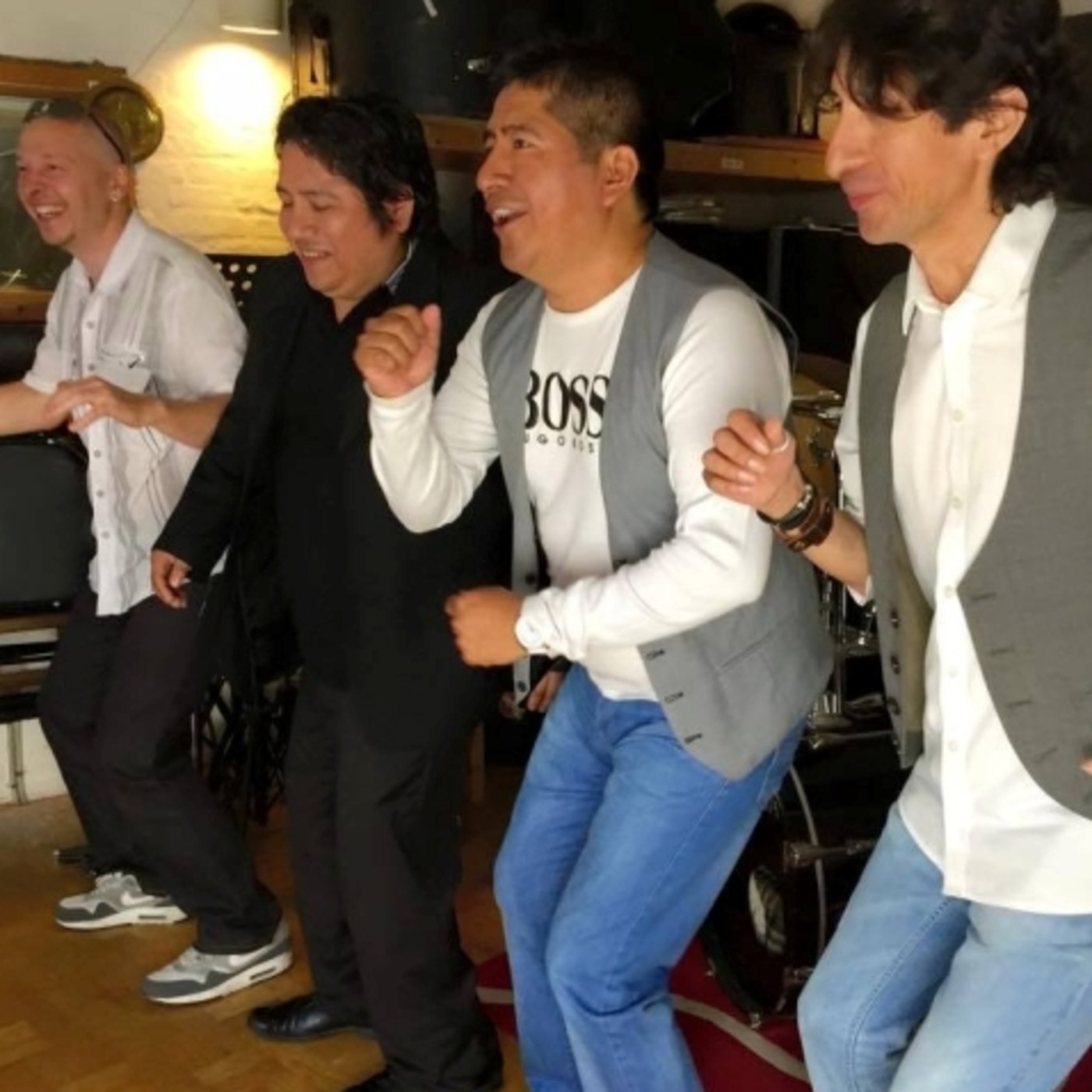 RadioFolkperu.Com | Emisiones En Vivo