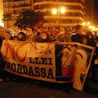 Manifestación contra la Ley Mordaza y VII Marcha por el cierre de los Cie-VALENCIA.