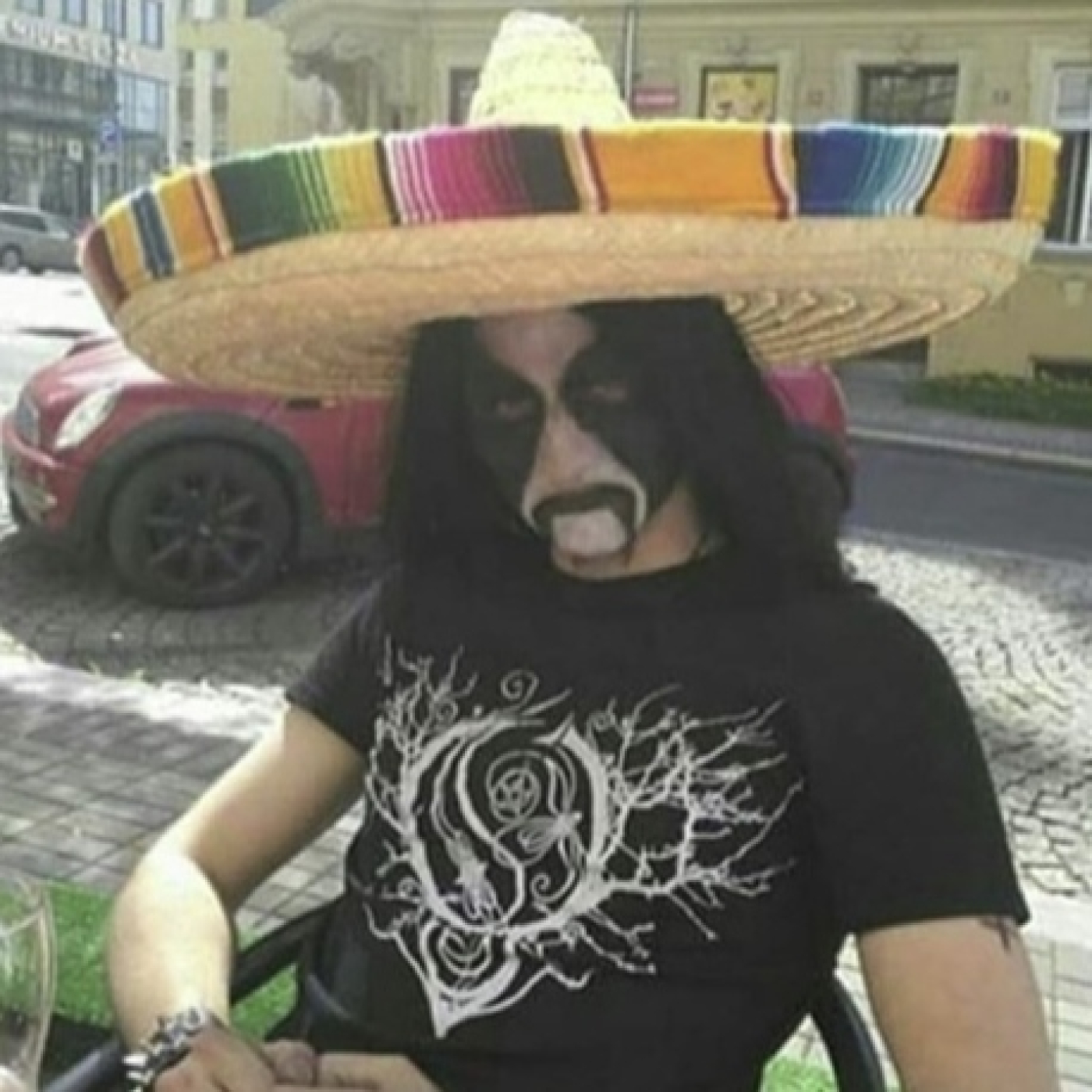 La Naranja Metálica