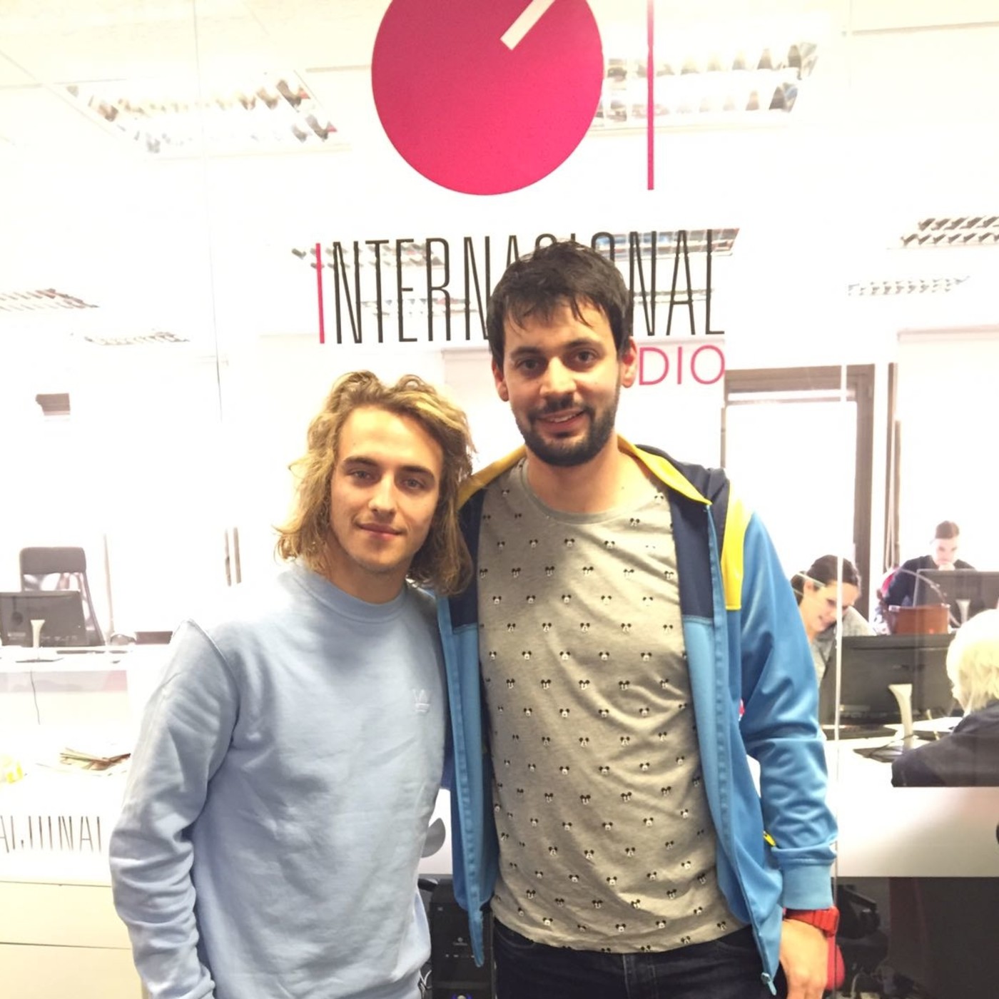 ENTREVISTA Manel Navarro - Representante de España en Eurovisión 2017 / 'Do It for Your Lover' episode artwork