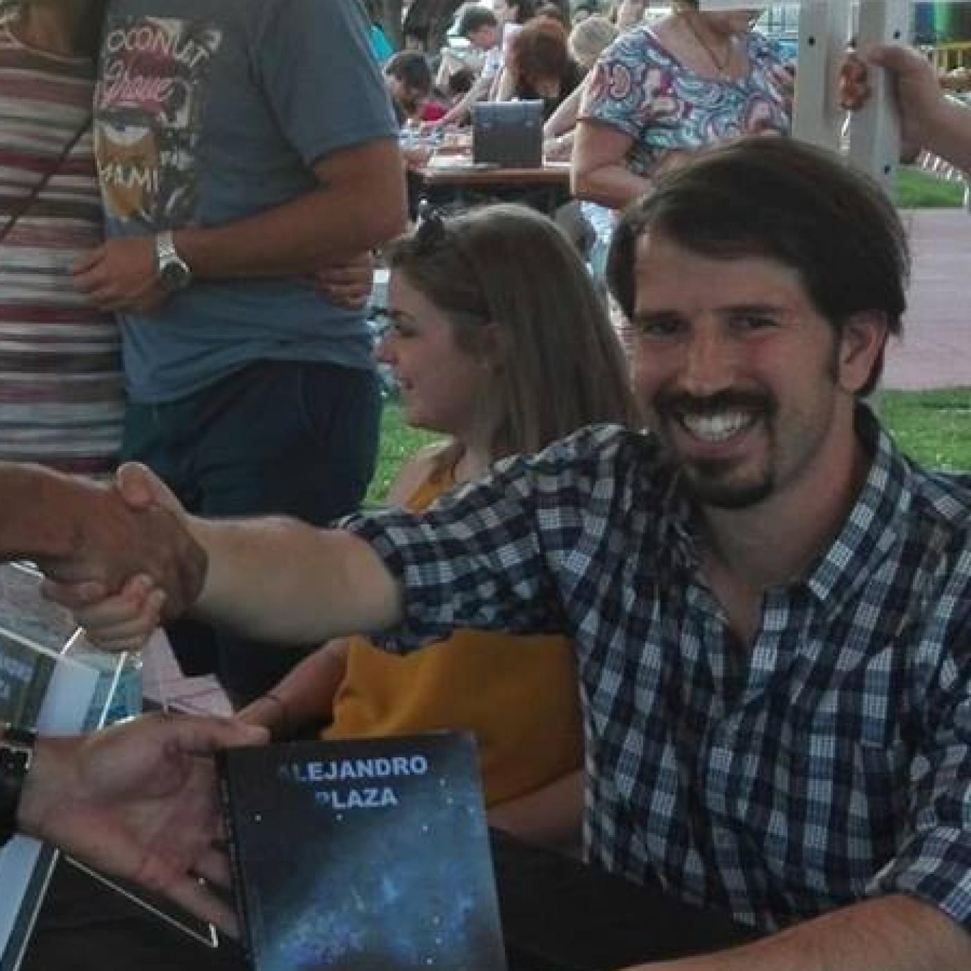 ALEJANDRO PLAZA, premio de Narrativa DON MANUEL episode artwork