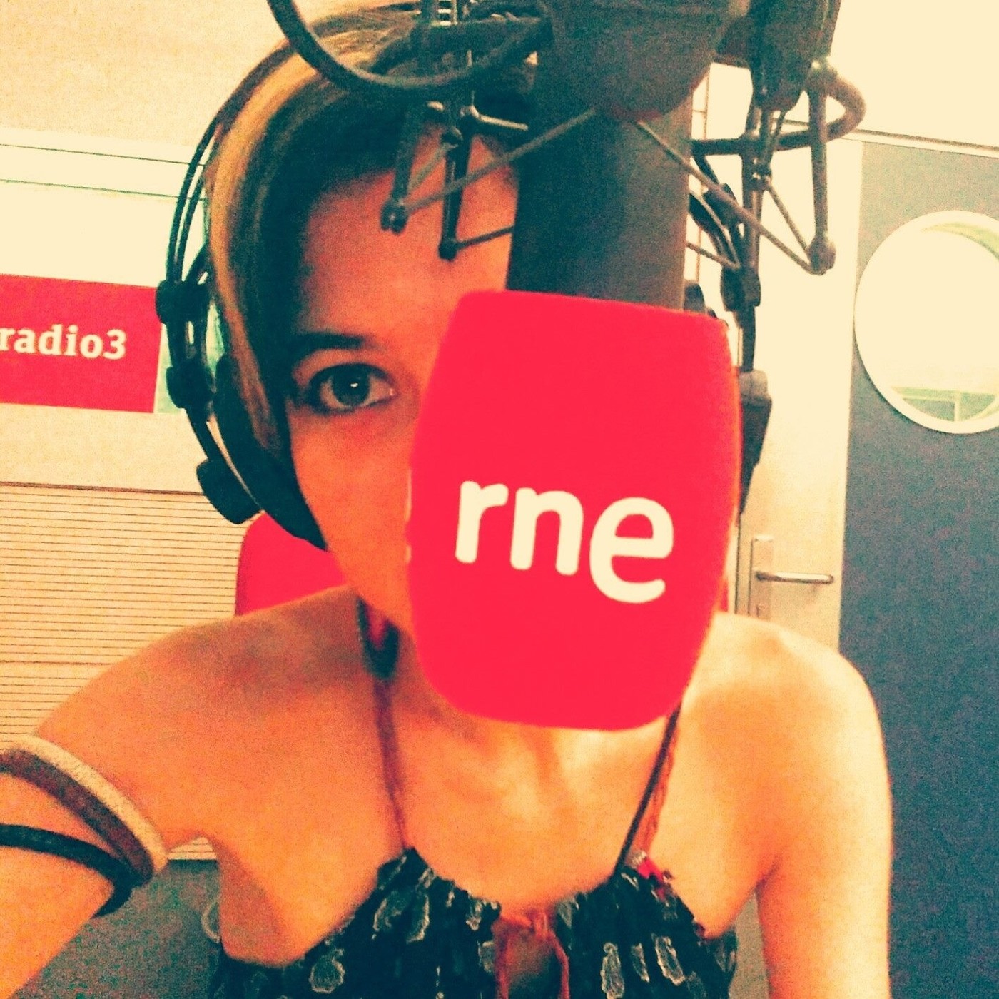 Audios Corporativos y Personalizados